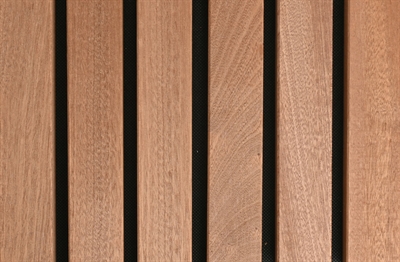 Mahogni listebeklædning FSC® 20 x 40 mm