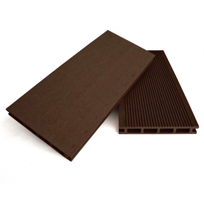 Komposit Oslo Mørkbrun 21 x 145mm glat/smårillet